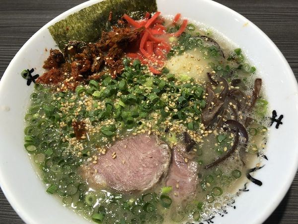 「ねぎらーめん＋替玉×2」@博多長浜らーめん いっき 戸塚安行店の写真