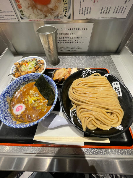 「濃厚つけ麺大全部のせ＋チャーシューごはん」@松戸富田麺絆の写真