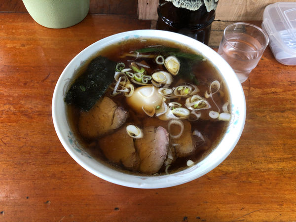 「特製ラーメン(大盛)」@手打ち中華 たきざわの写真