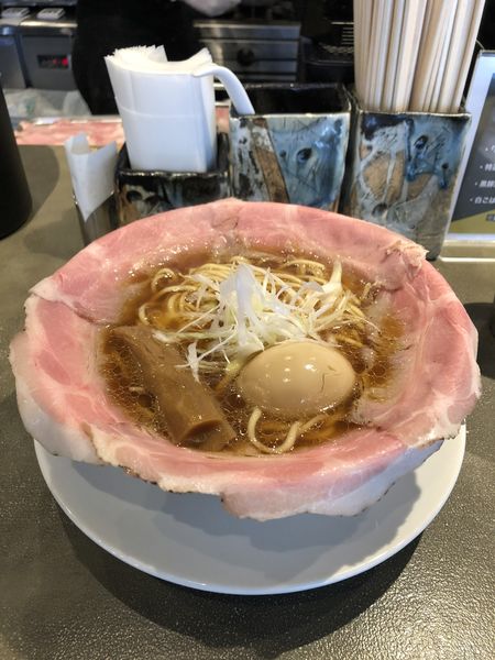 「ピストルラーメン　＋半熟卵」@ラーメン大戦争 せんば心斎橋店の写真