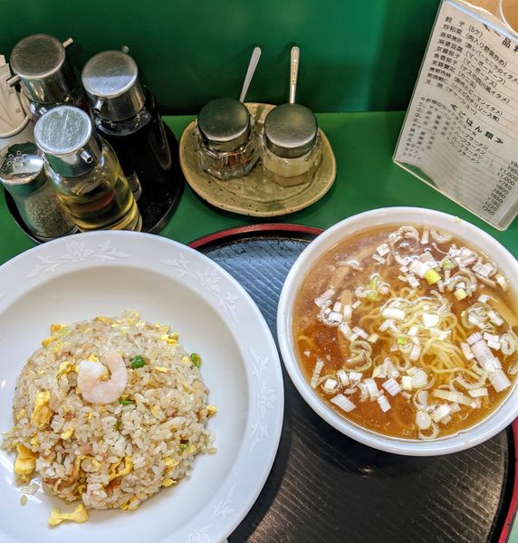 「チャーハン＋ハーフラーメン　900円」@中華料理 花だんの写真
