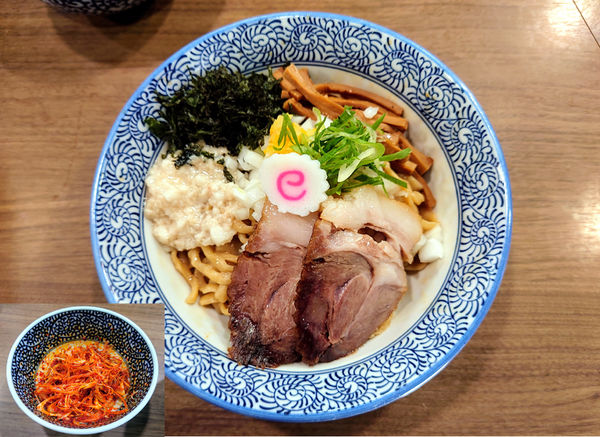 「限定 背脂煮干しの油そば+辛ネギ」@煮干しつけ麺 宮元の写真