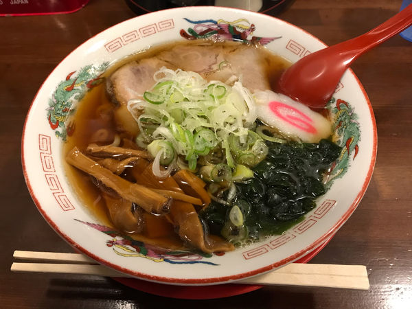 「ふるかわ平打ち煮干し普通」@煮干し中華専門店 つじ製麺所の写真