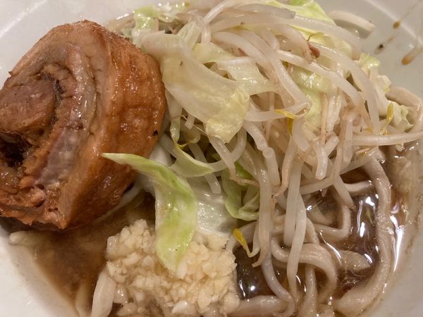 「ラーメン(200g)＋ニンニク」@麺屋 味方の写真
