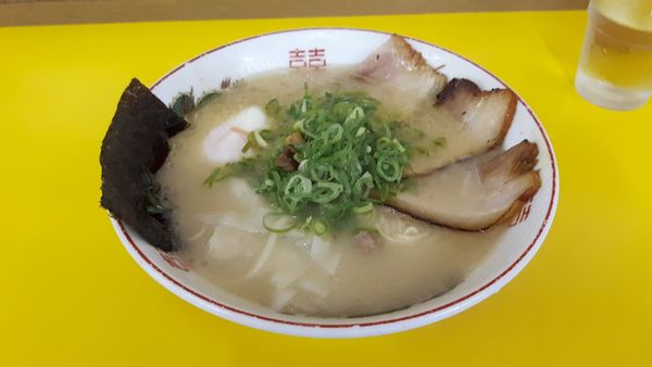 「とんこつラーメン」@まむしの写真