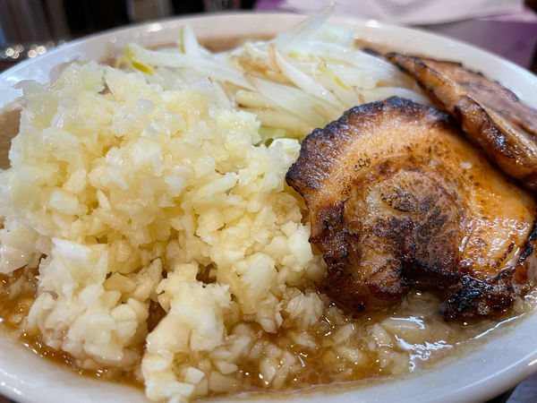 「ラーメン　ヤサイ少なめ　ニンニクマシ」@麺屋 月輝の写真