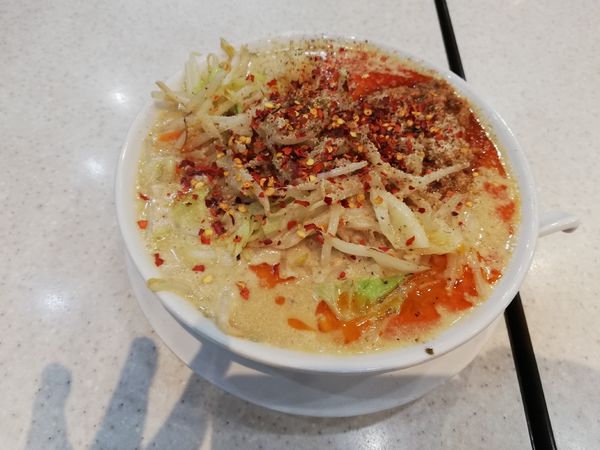 「辛さ激増し野菜たっぷり担々麵　期間限定」@餃子の王将 本川越店の写真