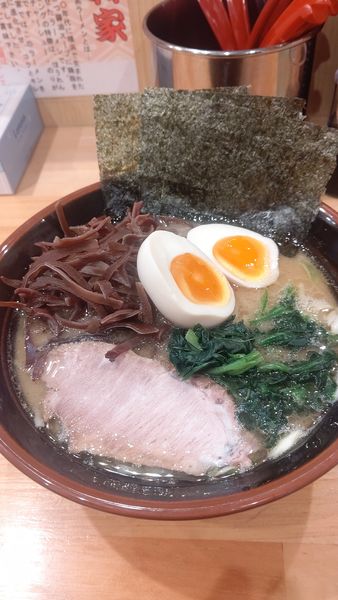 「ラーメン+味玉+キクラゲ」@横浜ラーメン 北村家の写真