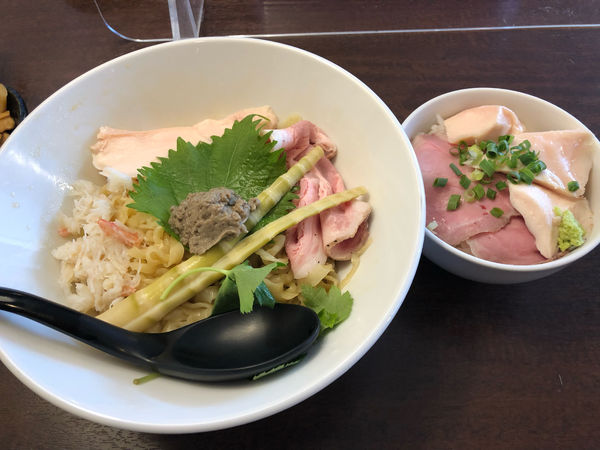 「カルピスバターとズワイガニ混ぜそばカニミソ入り」@麺匠えにしの写真