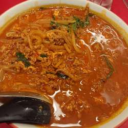 から麺(5辛)950円、生ビール600円、晩酌セット380円