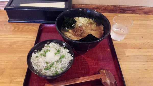 「あみやラーメン　シラス丼セット」@麺処 あみやの写真