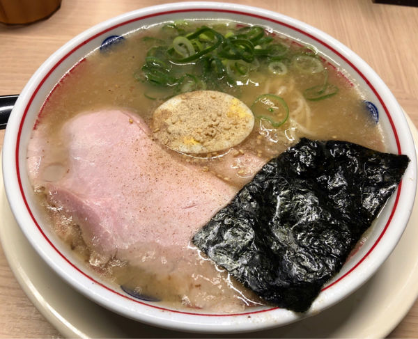 「淡口豚骨ラーメン」@空ノ色 王子店の写真