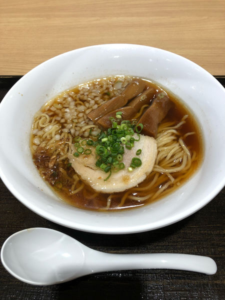 「煮干し醤油淡麗中華そば 680円」@つけ麺 平 ビバモール蕨錦町店の写真