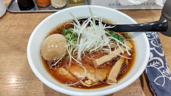 「味玉醤油らーめん」@自家製麺 らーめん工房 縁の写真