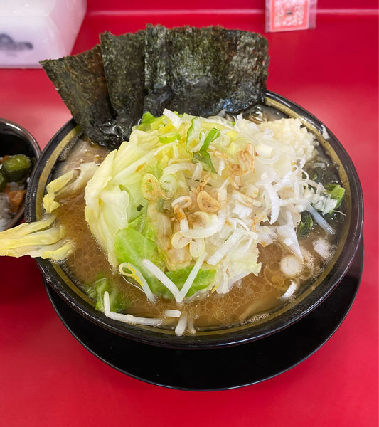 「豚骨醤油ラーメン　野菜ミックス」@家系ラーメン 王道 いしいの写真