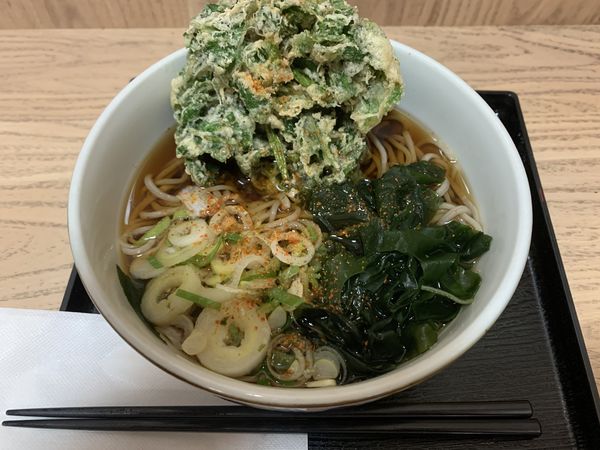 「明日葉天そば 470円」@高幡そば 高幡不動店の写真