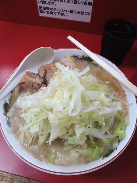 「小豚（ヤサイ）」@ラーメン二郎 京急川崎店の写真