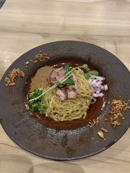 「替え玉 赤雲丹のソース 400円」@論露に不二の写真