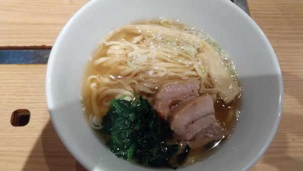 「新潟あっさりお醤油らーめん800円」@おそうざいと煎餅もんじゃ さとうの写真