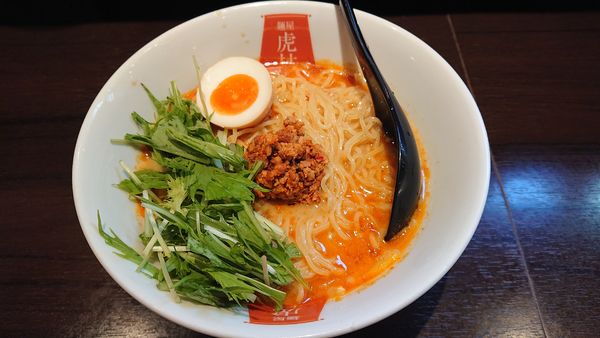 「（期間限定）冷やしカレー坦々麺　８４０円」@麺屋 虎杖 大門浜松町店の写真