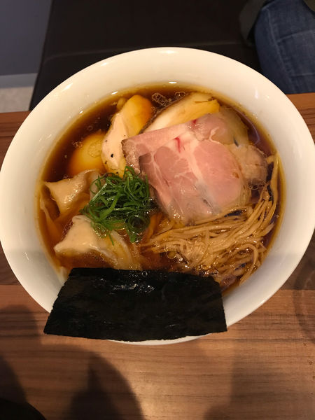 「特製醤油ラーメン・大 1,100円」@自家製手もみ麺 鈴ノ木の写真
