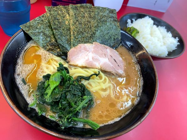 「ラーメン中」@横浜ラーメン 相馬家の写真