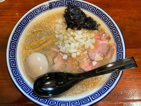 「背脂煮干し+チャーシュー＋味玉」@らーめん HAGGYの写真