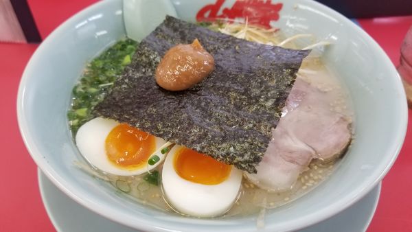 「朝ラーメン　白髪ネギ、味玉トッピング」@山岡家 松本店の写真
