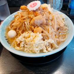 ラーメン小なめ　野菜多め