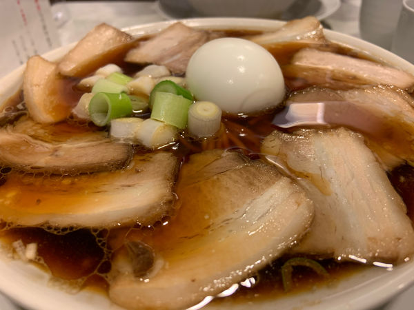 「特盛りチャーシュー中華そば」@濃厚中華そば 佐とうの写真