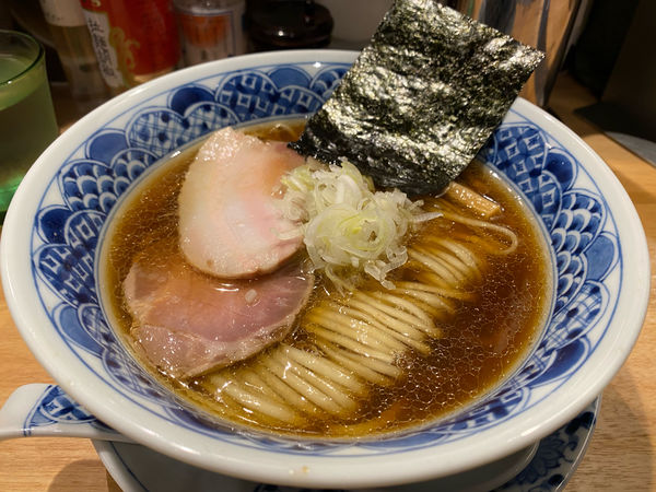 「中華そば」@中華蕎麦 時雨 コレットマーレ桜木町店の写真