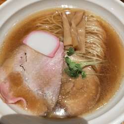 琥珀重ね醤油そば