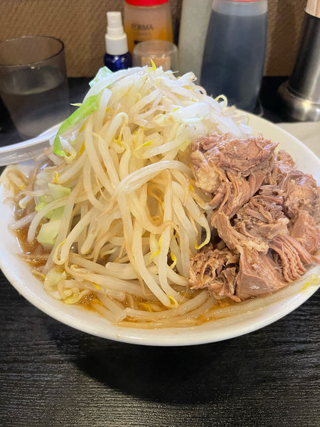 「ラーメン小　野菜増し　あぶら増し」@麺とび六方の写真