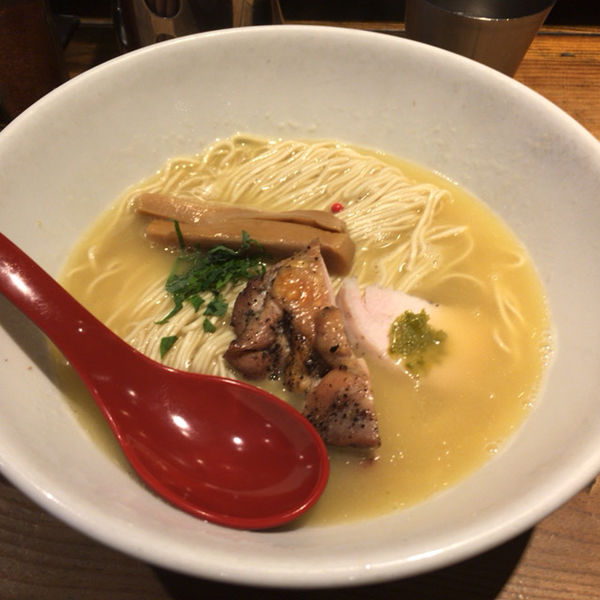 「鶏白湯らーめん　790円」@麺屋 翔 西新宿本店の写真