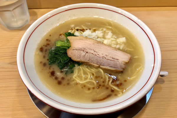 「【限定】鶏白湯800円+味玉100円」@中華そば すばる食堂の写真