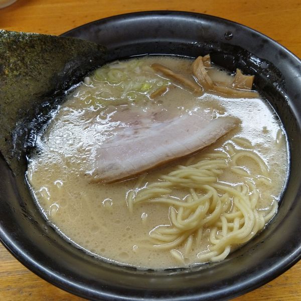 「豚骨醤油らーめん ￥770」@麺屋信玄の写真