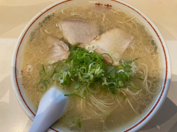 「ラーメン¥490+ビール¥500」@長浜ラーメン 一龍亭の写真