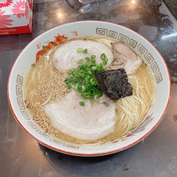 「ラーメン800円」@宝来軒 本店の写真