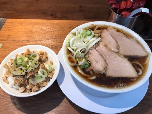 「中華そば＋肉めし」@煮干し中華そば 小松屋の写真
