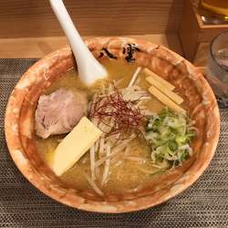 味噌ニンニクバターラーメン