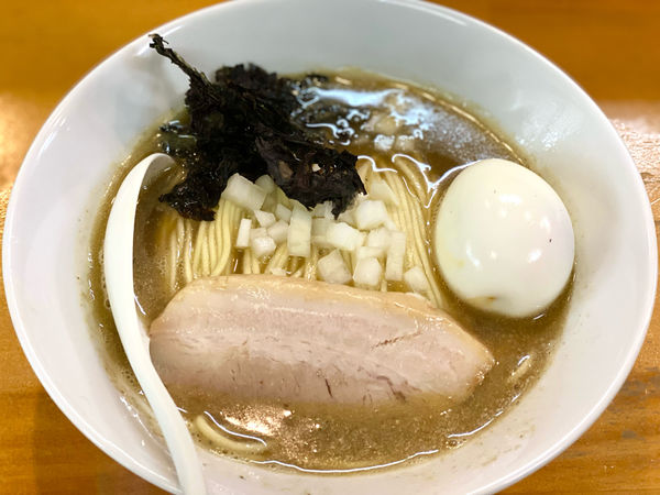 「白醤油＋味玉」@煮干中華ソバ イチカワの写真