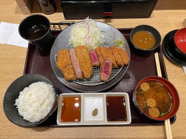 「牛リブロースカツ 牛ロースカツ京玉膳」@牛カツ京都勝牛 川崎アゼリア店の写真