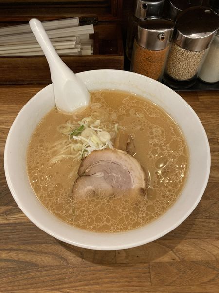 「味噌ラーメン　750円」@游亀亭の写真