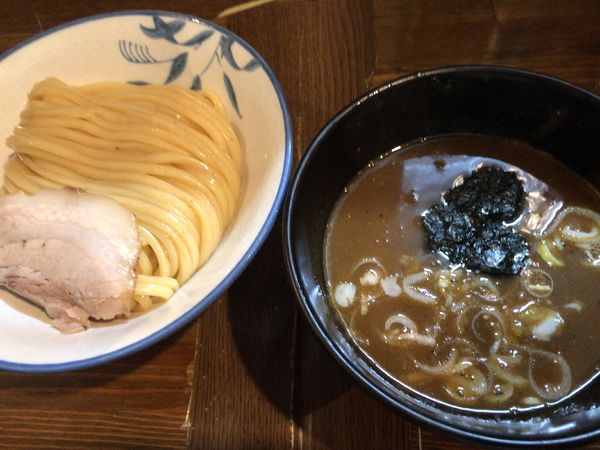 「濃厚煮干しつけめん」@リベルタの写真