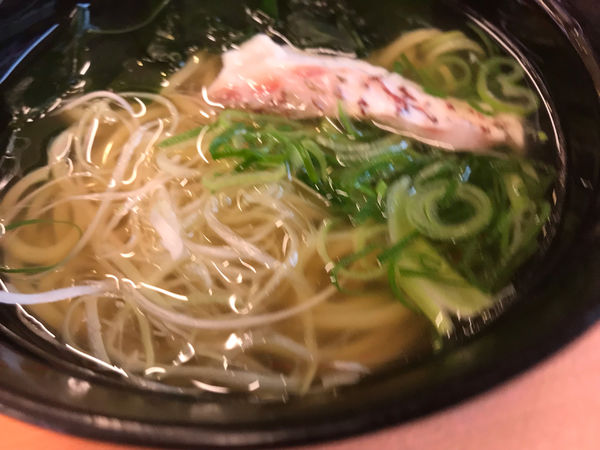 「鯛だし塩ラーメン 330円 (税抜)」@スシロー 北葛西店の写真