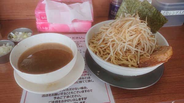 「濃厚つけ麺(熱盛)麺マシ×３ 玉葱  葱  ニンニク」@ラーメン ぶぅさんの写真