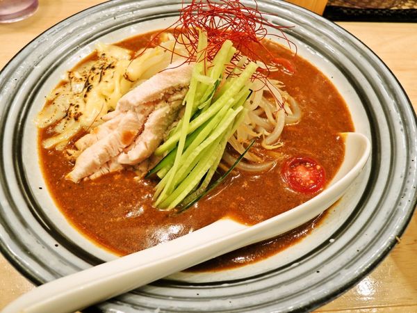 【7月限定】鶏カレージャージャー麺(900円)