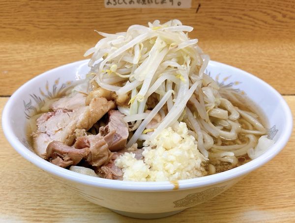 「小ラーメン(豚2枚)ヤサイニンニクアブラ」@ラーメン二郎 環七新新代田店の写真