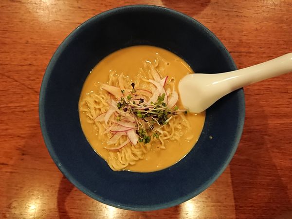 「冷や牡蠣～三陸産牡蠣使用～」@麺処 にぼし香 横浜店の写真