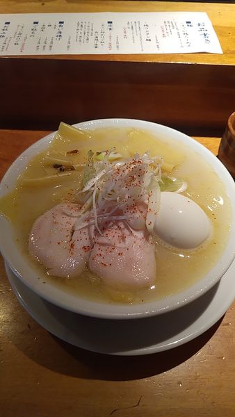 「すごい鶏らーめん(大盛)」@やきとり宮川 四ツ谷店の写真